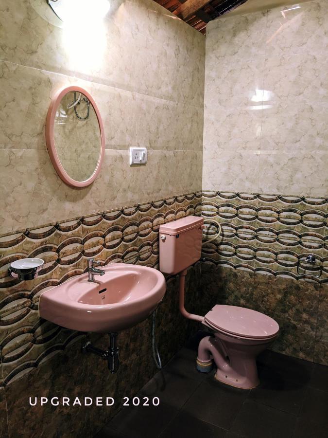 Avalon Inn Mandrem Kültér fotó